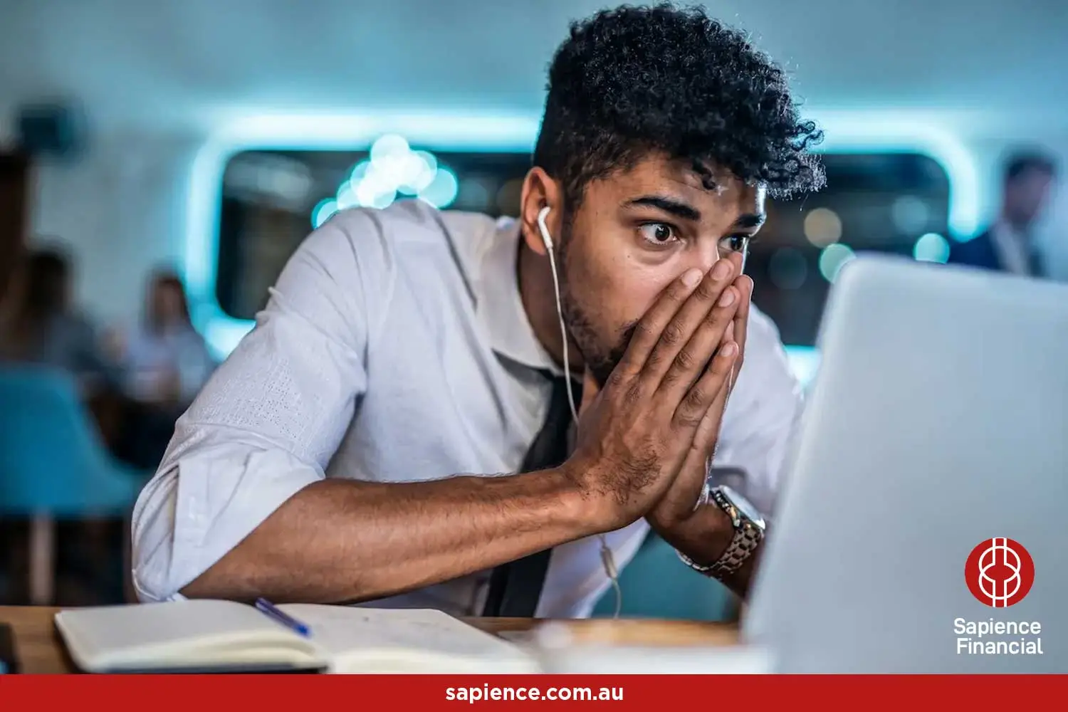 offshore virtual assistant looking at laptop